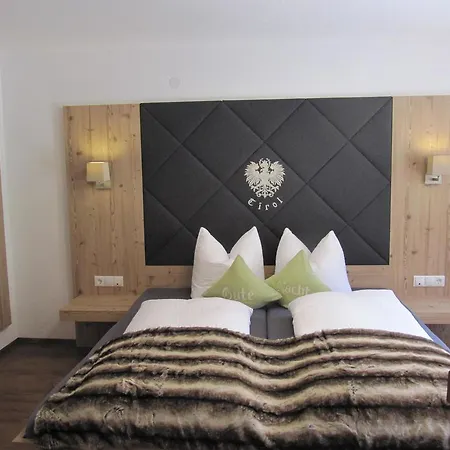 公寓 阿尔卑雅格乡间别墅酒店 *